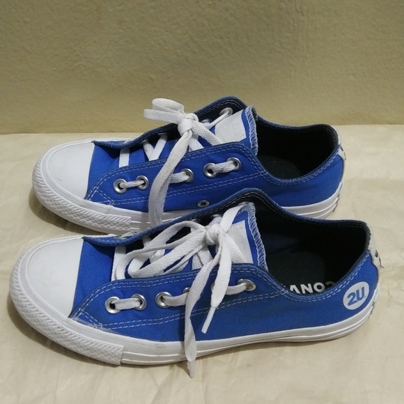 Exclusive Converse Low Tops - Picture 4 of 16
